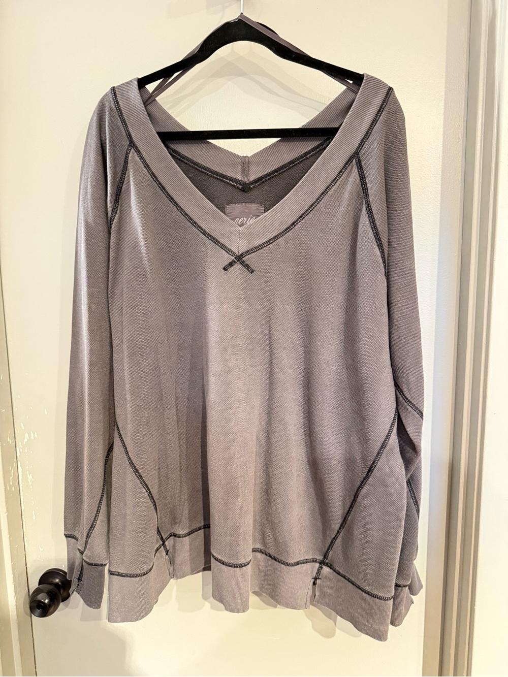 aerie Gray V-Neck Pullover Sweater with Contrast Stitching